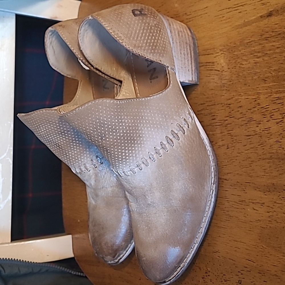 Roan by Bedstu Sage Leather Ankle Boots